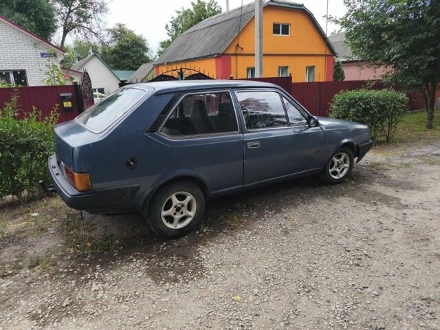 Синий Вольво 340, объемом двигателя 0 л и пробегом 277 тыс. км за 435 $, фото 2 на Automoto.ua