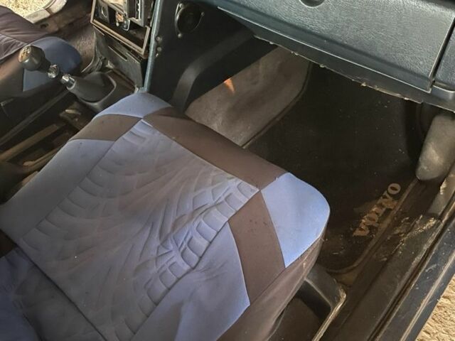 Синий Вольво 340, объемом двигателя 2.3 л и пробегом 300 тыс. км за 850 $, фото 9 на Automoto.ua