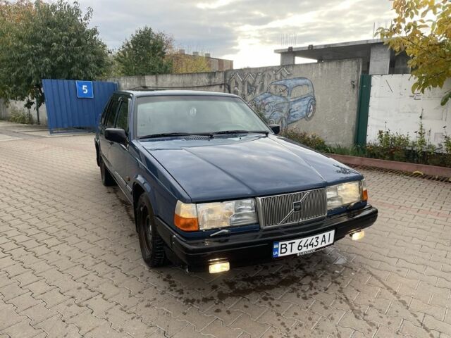 Синий Вольво 340, объемом двигателя 2.3 л и пробегом 300 тыс. км за 850 $, фото 3 на Automoto.ua