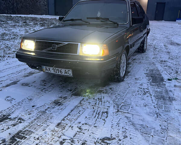 Сірий Вольво 360, об'ємом двигуна 2 л та пробігом 200 тис. км за 1354 $, фото 11 на Automoto.ua