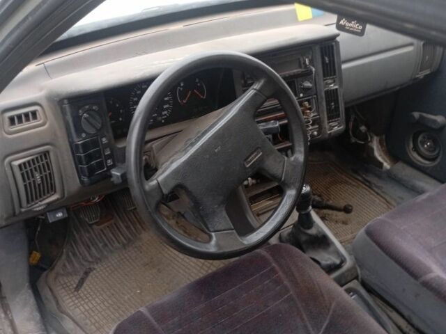 Вольво 440 1989 в Харькове на Automoto.ua Белый Вольво 440, объемом двигателя 0 л и пробегом 2 тыс. км за 1000 $, фото 3 на Automoto.ua