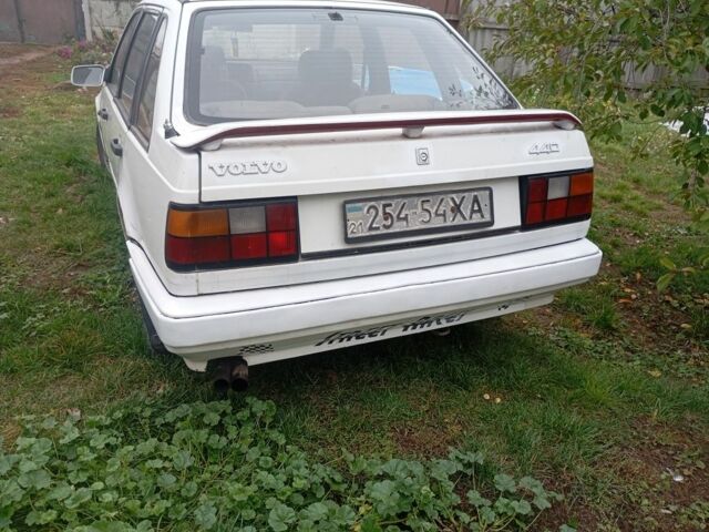 Вольво 440 1989 в Харькове на Automoto.ua Белый Вольво 440, объемом двигателя 0 л и пробегом 2 тыс. км за 1000 $, фото 4 на Automoto.ua
