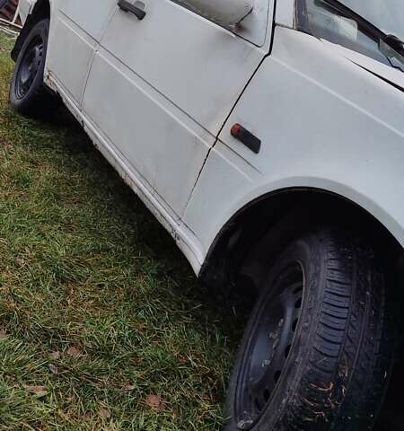 Белый Вольво 440, объемом двигателя 1.7 л и пробегом 395 тыс. км за 352 $, фото 6 на Automoto.ua