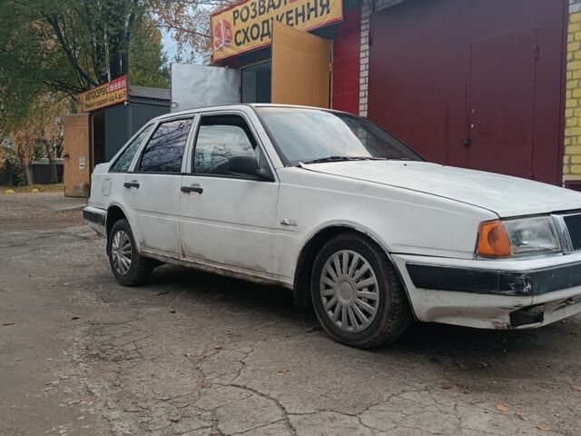 Белый Вольво 440, объемом двигателя 1.7 л и пробегом 3 тыс. км за 547 $, фото 5 на Automoto.ua