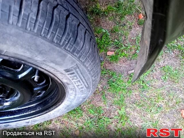 Белый Вольво 440, объемом двигателя 1.7 л и пробегом 100 тыс. км за 1200 $, фото 4 на Automoto.ua