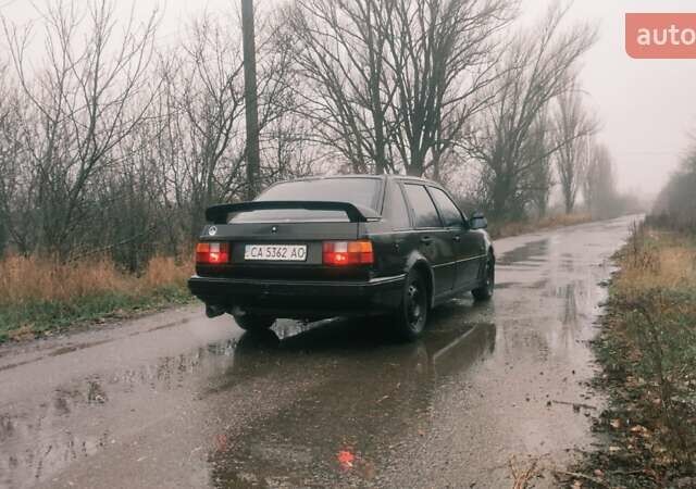 Черный Вольво 440, объемом двигателя 1.7 л и пробегом 200 тыс. км за 900 $, фото 3 на Automoto.ua