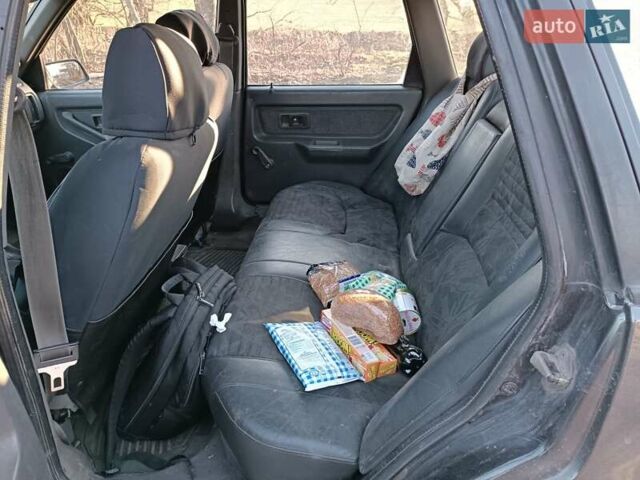 Чорний Вольво 440, об'ємом двигуна 1.7 л та пробігом 100 тис. км за 1999 $, фото 5 на Automoto.ua