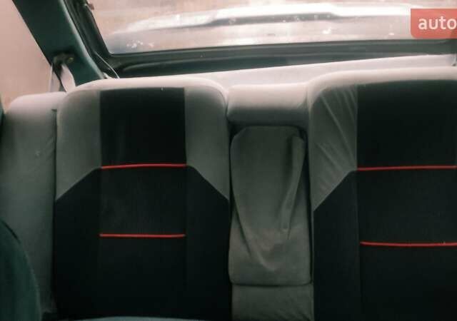 Черный Вольво 440, объемом двигателя 1.7 л и пробегом 200 тыс. км за 900 $, фото 1 на Automoto.ua