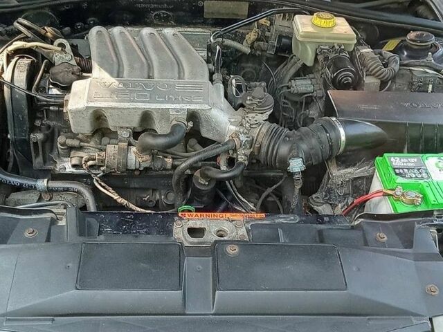 Чорний Вольво 440, об'ємом двигуна 2 л та пробігом 340 тис. км за 2500 $, фото 7 на Automoto.ua