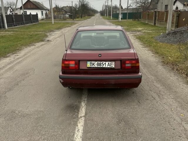 Красный Вольво 440, объемом двигателя 1.8 л и пробегом 280 тыс. км за 1200 $, фото 6 на Automoto.ua