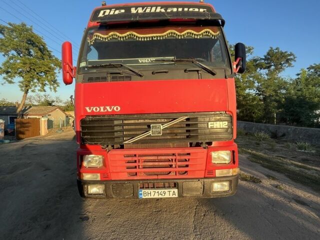 Красный Вольво 440, объемом двигателя 12.1 л и пробегом 999 тыс. км за 3900 $, фото 7 на Automoto.ua