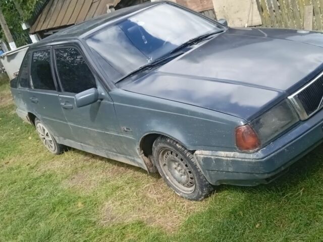 Серый Вольво 440, объемом двигателя 1.7 л и пробегом 250 тыс. км за 1149 $, фото 6 на Automoto.ua