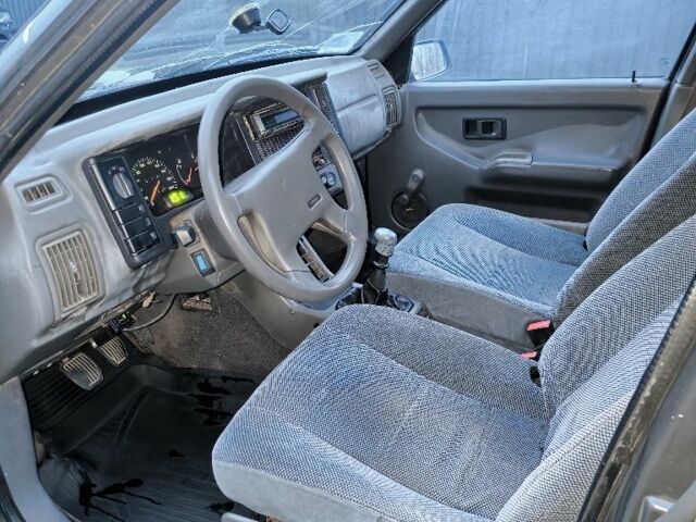 Сірий Вольво 440, об'ємом двигуна 0 л та пробігом 222 тис. км за 600 $, фото 14 на Automoto.ua