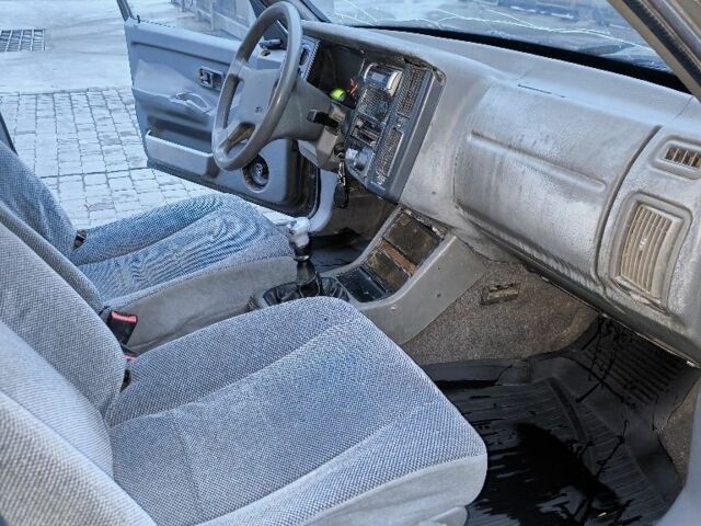 Сірий Вольво 440, об'ємом двигуна 0 л та пробігом 222 тис. км за 600 $, фото 17 на Automoto.ua