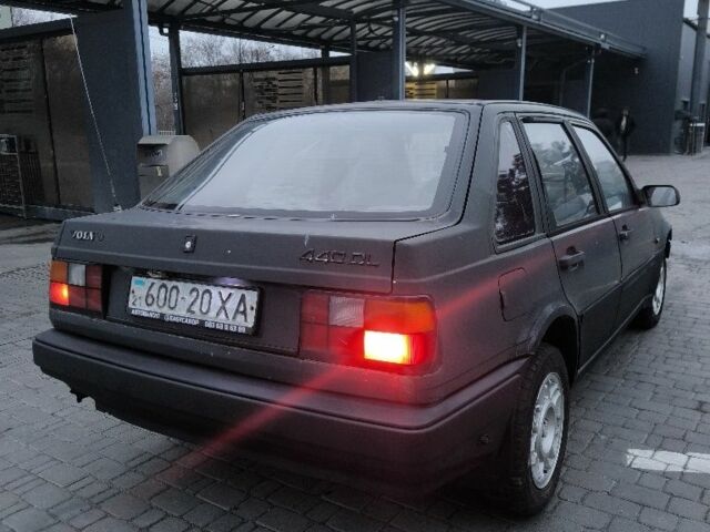 Сірий Вольво 440, об'ємом двигуна 0 л та пробігом 222 тис. км за 600 $, фото 4 на Automoto.ua