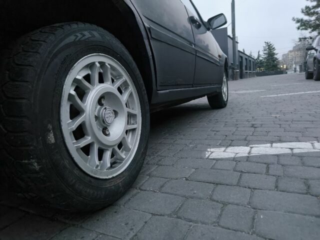 Сірий Вольво 440, об'ємом двигуна 0 л та пробігом 222 тис. км за 600 $, фото 11 на Automoto.ua