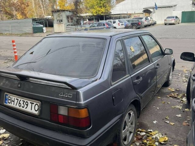 Серый Вольво 440, объемом двигателя 1.7 л и пробегом 280 тыс. км за 1100 $, фото 4 на Automoto.ua