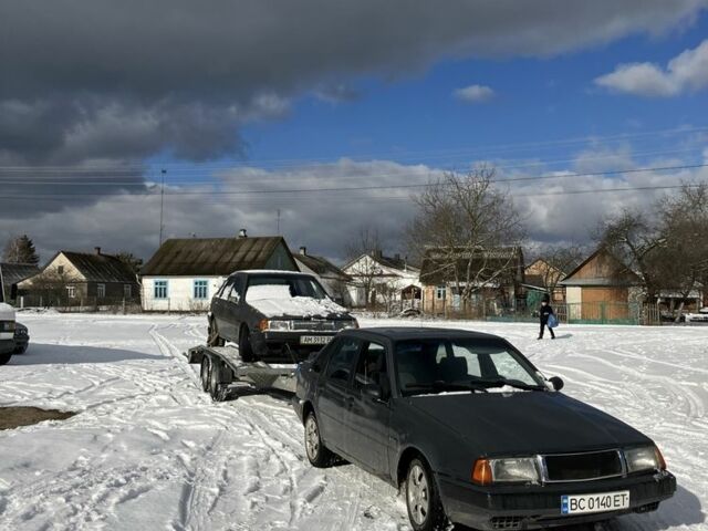 Сірий Вольво 440, об'ємом двигуна 1.7 л та пробігом 250 тис. км за 1100 $, фото 2 на Automoto.ua