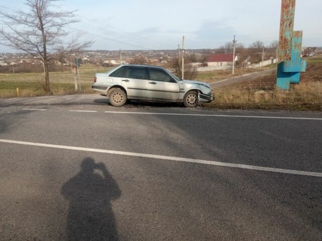 Сірий Вольво 440, об'ємом двигуна 0 л та пробігом 30 тис. км за 500 $, фото 2 на Automoto.ua