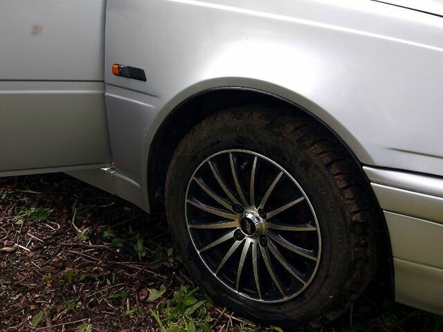 Серый Вольво 440, объемом двигателя 1.7 л и пробегом 0 тыс. км за 1630 $, фото 6 на Automoto.ua