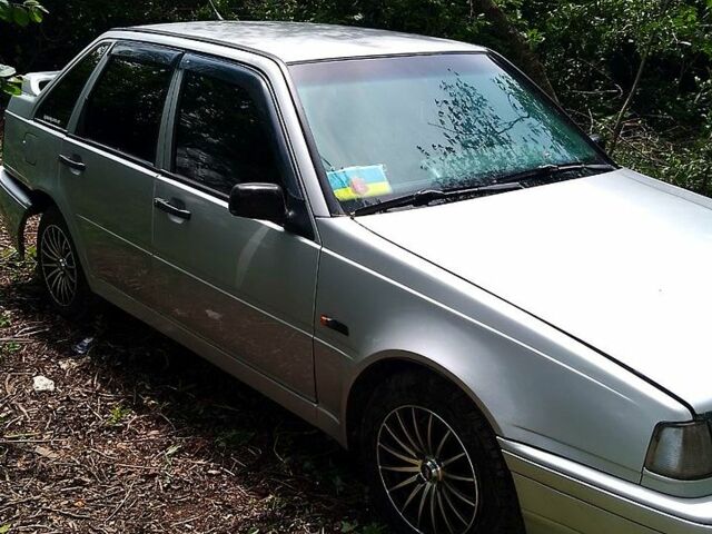 Серый Вольво 440, объемом двигателя 1.7 л и пробегом 0 тыс. км за 1630 $, фото 11 на Automoto.ua