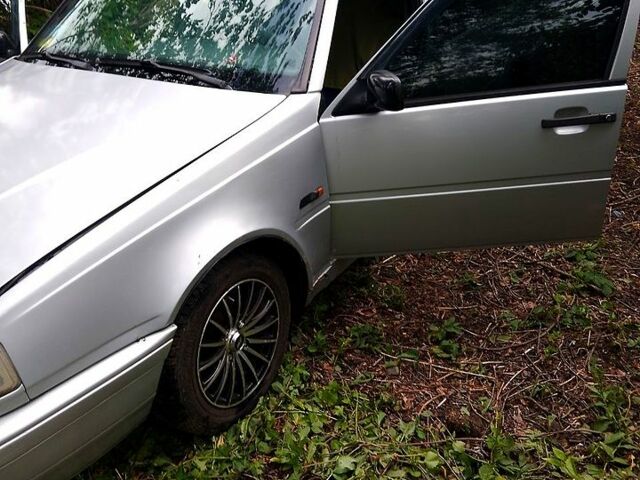 Серый Вольво 440, объемом двигателя 1.7 л и пробегом 0 тыс. км за 1630 $, фото 4 на Automoto.ua