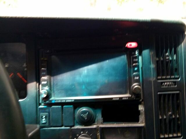 Серый Вольво 440, объемом двигателя 1.7 л и пробегом 0 тыс. км за 1630 $, фото 8 на Automoto.ua