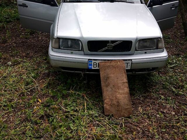 Серый Вольво 440, объемом двигателя 1.7 л и пробегом 0 тыс. км за 1630 $, фото 5 на Automoto.ua