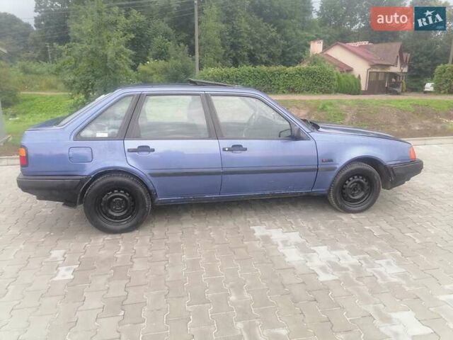 Синий Вольво 440, объемом двигателя 1.79 л и пробегом 500 тыс. км за 1500 $, фото 5 на Automoto.ua