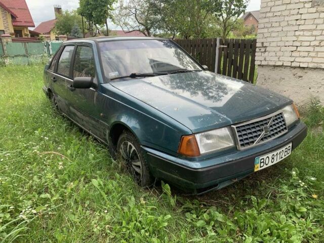 Зеленый Вольво 440, объемом двигателя 1.7 л и пробегом 500 тыс. км за 345 $, фото 3 на Automoto.ua