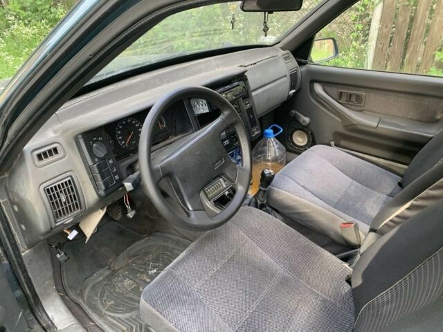 Зеленый Вольво 440, объемом двигателя 1.7 л и пробегом 500 тыс. км за 345 $, фото 1 на Automoto.ua