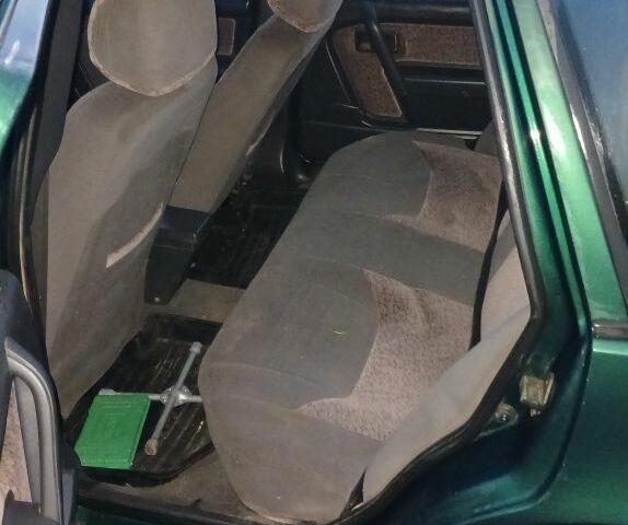 Зеленый Вольво 440, объемом двигателя 1.8 л и пробегом 1 тыс. км за 1781 $, фото 6 на Automoto.ua