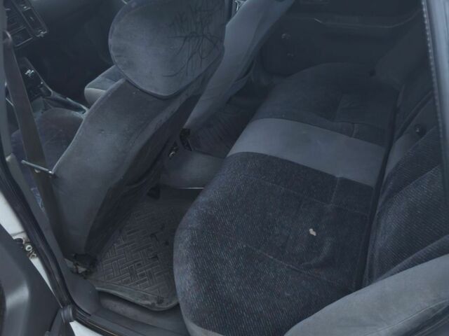 Белый Вольво 460, объемом двигателя 1.7 л и пробегом 280 тыс. км за 832 $, фото 6 на Automoto.ua