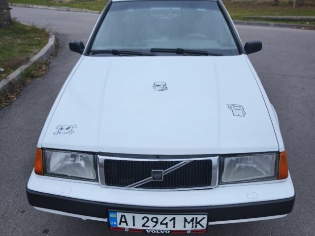 Белый Вольво 460, объемом двигателя 1.7 л и пробегом 280 тыс. км за 832 $, фото 3 на Automoto.ua