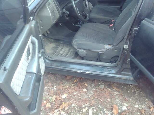 Вольво 460 1990 в Бердичеве на Automoto.ua Черный Вольво 460, объемом двигателя 1.7 л и пробегом 129 тыс. км за 800 $, фото 3 на Automoto.ua