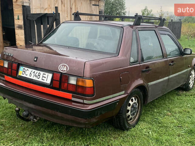 Коричневый Вольво 460, объемом двигателя 1.79 л и пробегом 435 тыс. км за 1200 $, фото 4 на Automoto.ua