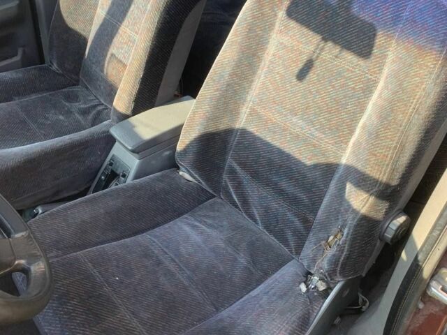 Красный Вольво 460, объемом двигателя 1.7 л и пробегом 319 тыс. км за 600 $, фото 3 на Automoto.ua