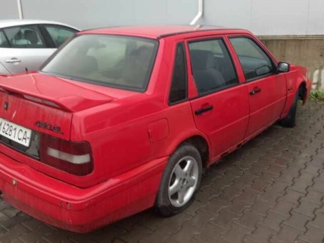 Червоний Вольво 460, об'ємом двигуна 2 л та пробігом 300 тис. км за 991 $, фото 2 на Automoto.ua