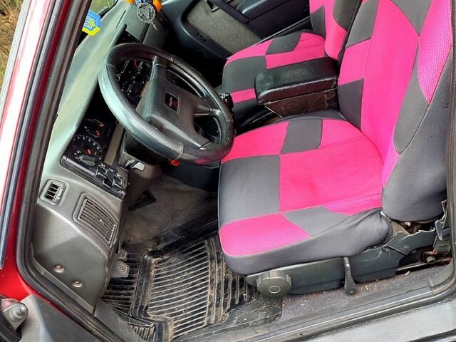 Красный Вольво 460, объемом двигателя 1.8 л и пробегом 270 тыс. км за 1800 $, фото 6 на Automoto.ua