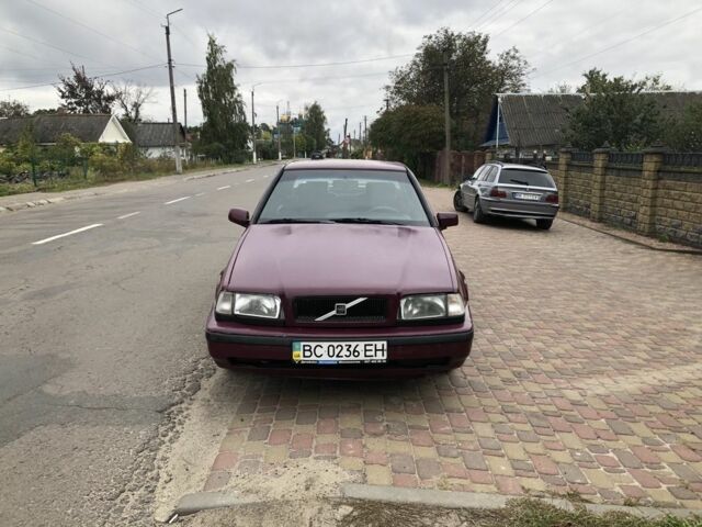 Красный Вольво 460, объемом двигателя 1.8 л и пробегом 2 тыс. км за 1400 $, фото 1 на Automoto.ua