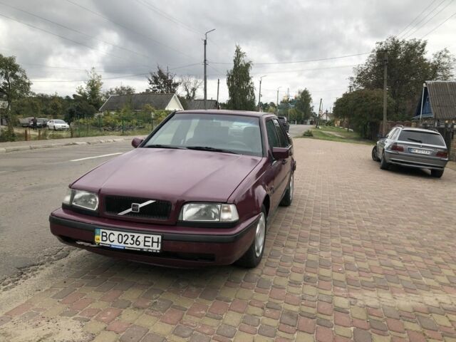 Красный Вольво 460, объемом двигателя 1.8 л и пробегом 2 тыс. км за 1400 $, фото 2 на Automoto.ua