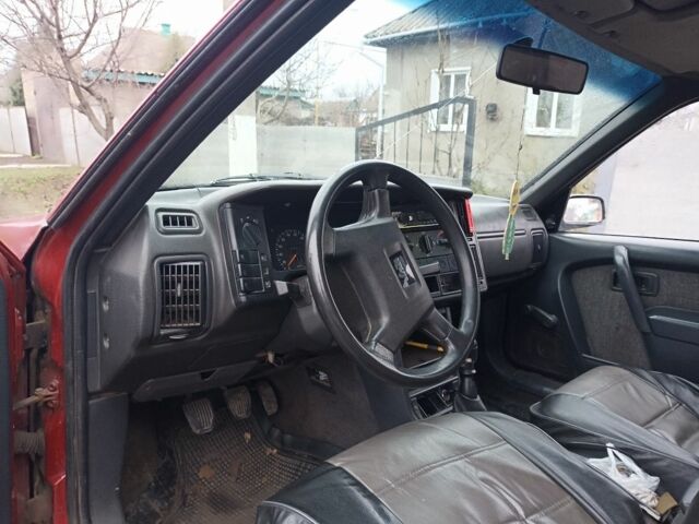 Красный Вольво 460, объемом двигателя 1.7 л и пробегом 1 тыс. км за 1065 $, фото 5 на Automoto.ua