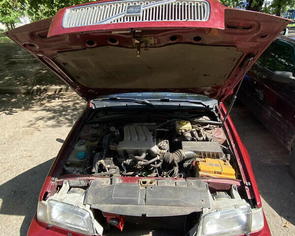 Красный Вольво 460, объемом двигателя 2 л и пробегом 430 тыс. км за 2500 $, фото 6 на Automoto.ua
