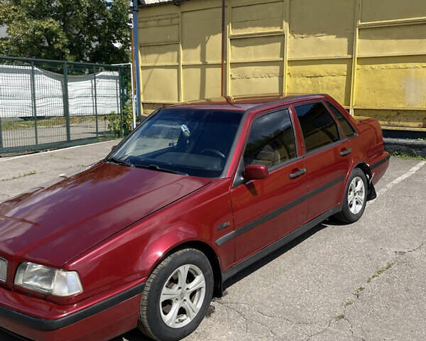 Красный Вольво 460, объемом двигателя 2 л и пробегом 430 тыс. км за 2500 $, фото 1 на Automoto.ua