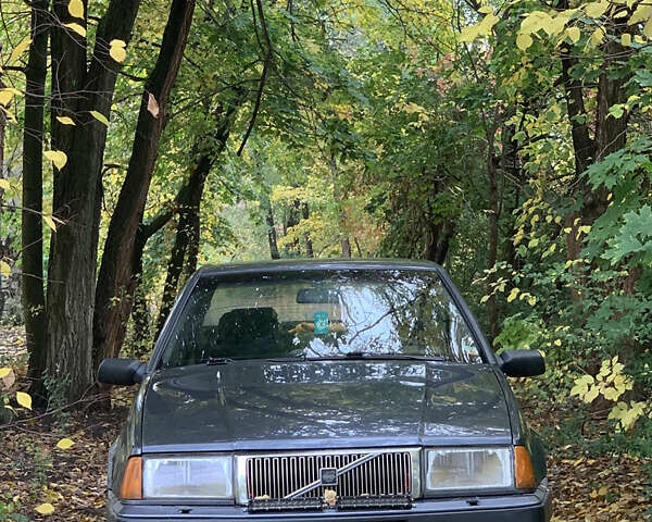 Серый Вольво 460, объемом двигателя 1.8 л и пробегом 111 тыс. км за 1700 $, фото 1 на Automoto.ua