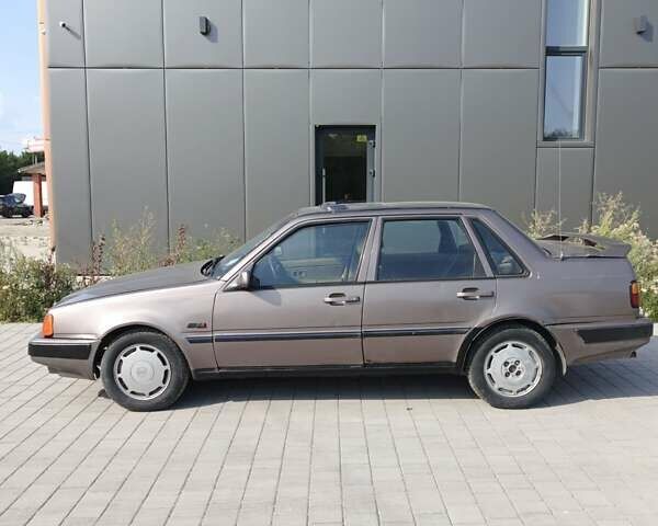 Вольво 460 1991 в Хмельницком на Automoto.ua Серый Вольво 460, объемом двигателя 1.7 л и пробегом 241 тыс. км за 850 $, фото 7 на Automoto.ua