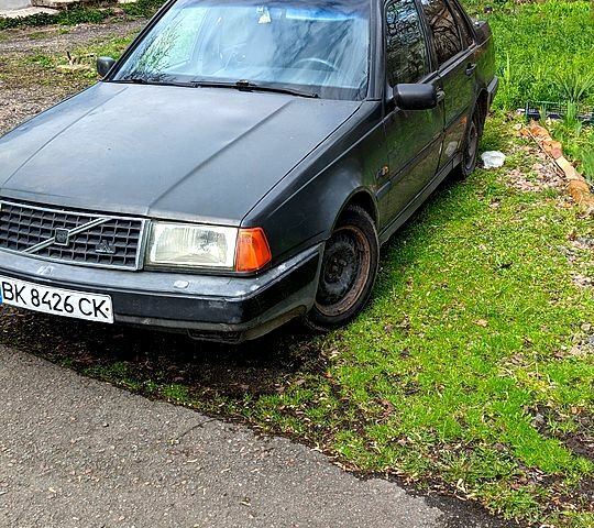 Серый Вольво 460, объемом двигателя 1.6 л и пробегом 0 тыс. км за 450 $, фото 3 на Automoto.ua