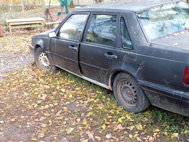 Серый Вольво 460, объемом двигателя 2 л и пробегом 75 тыс. км за 239 $, фото 2 на Automoto.ua