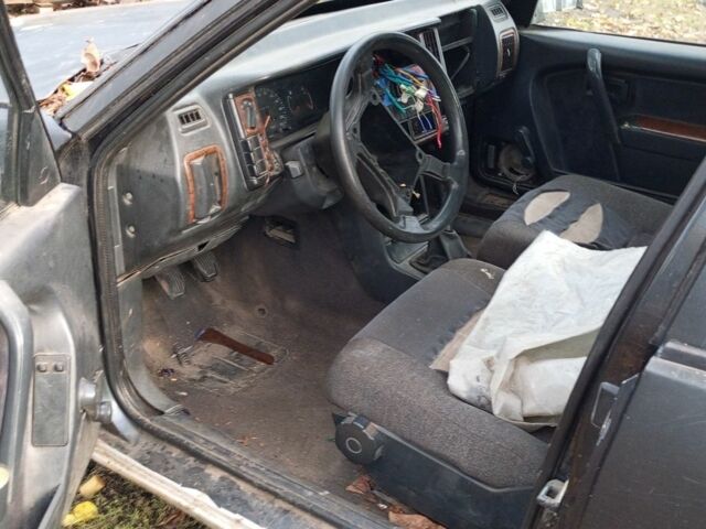 Серый Вольво 460, объемом двигателя 2 л и пробегом 75 тыс. км за 239 $, фото 1 на Automoto.ua