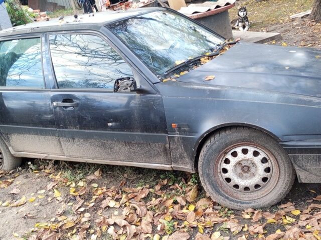 Серый Вольво 460, объемом двигателя 2 л и пробегом 75 тыс. км за 239 $, фото 3 на Automoto.ua